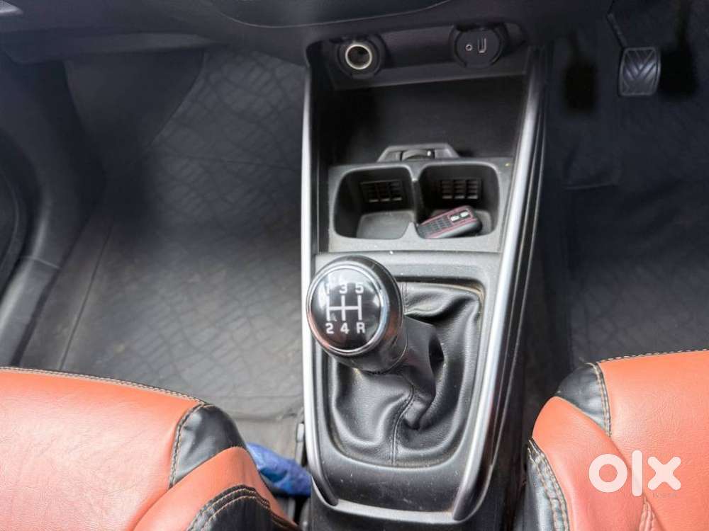 Maruti Suzuki Xl6 1.5 Zeta Mt, 2021, Petrol