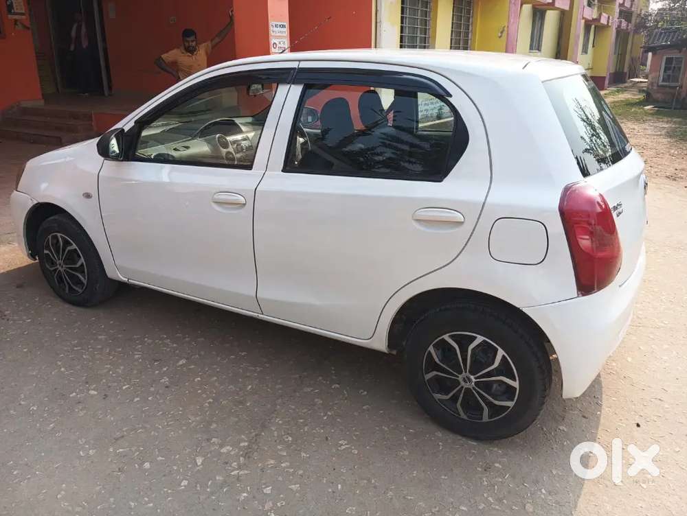 Toyota Etios Liva 2016 Diesel 80000 Km Driven