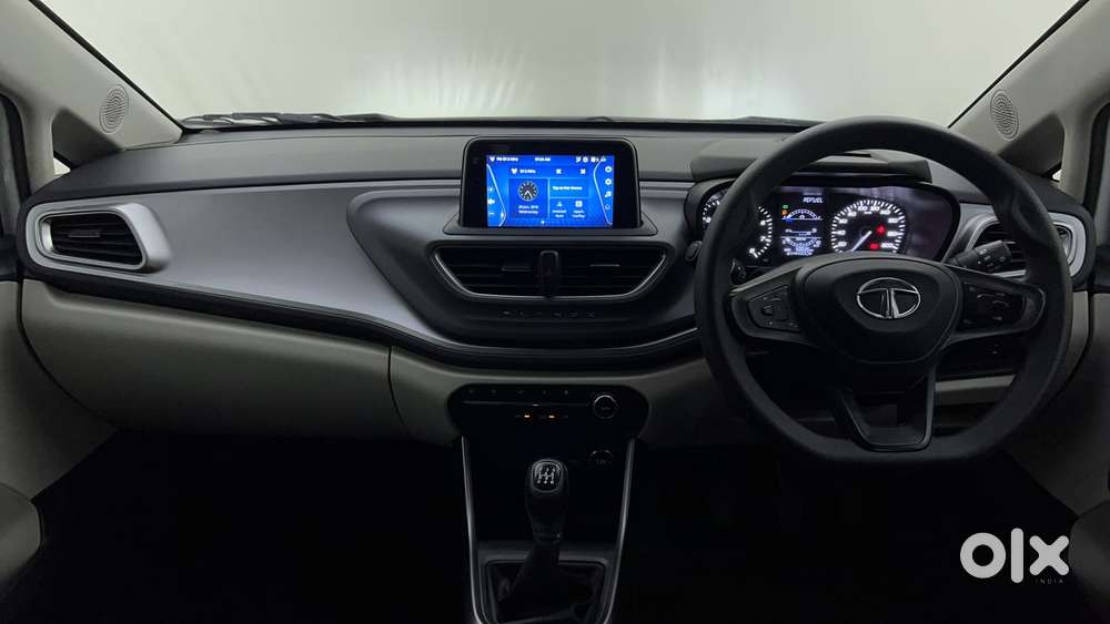 Tata Altroz Xz, 2023, Petrol
