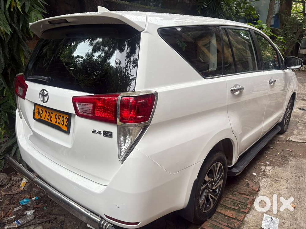 Toyota Innova Crysta 2.4g 2019
