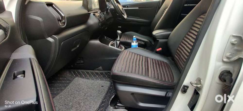 Doctor Driven Car With Service Records