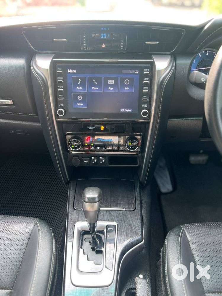 Toyota Fortuner 4x2 At 2.7 Petrol, 2024, Petrol