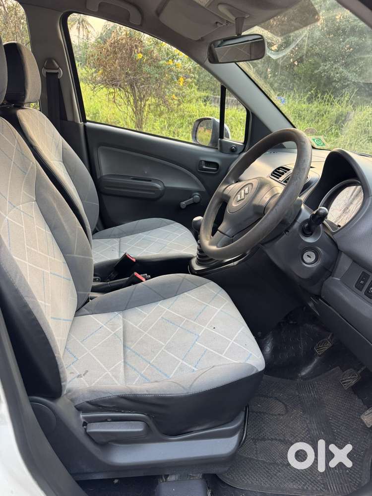 Maruti Suzuki Ritz Lxi, 2013, Petrol