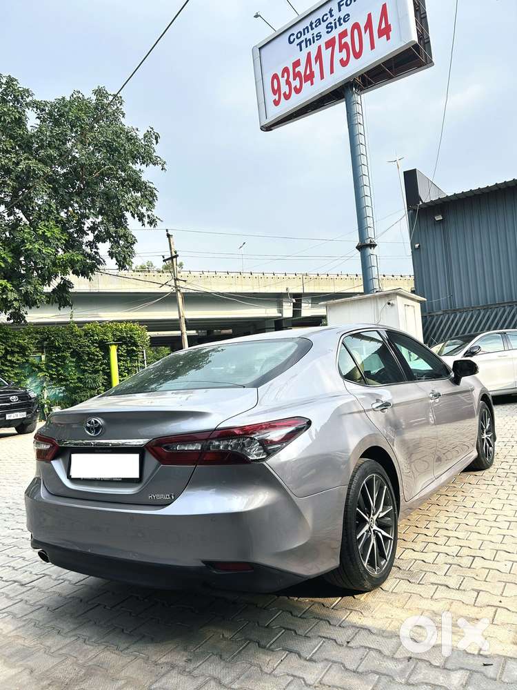 Toyota Camry 2.5 Hybrid, 2023, Petrol