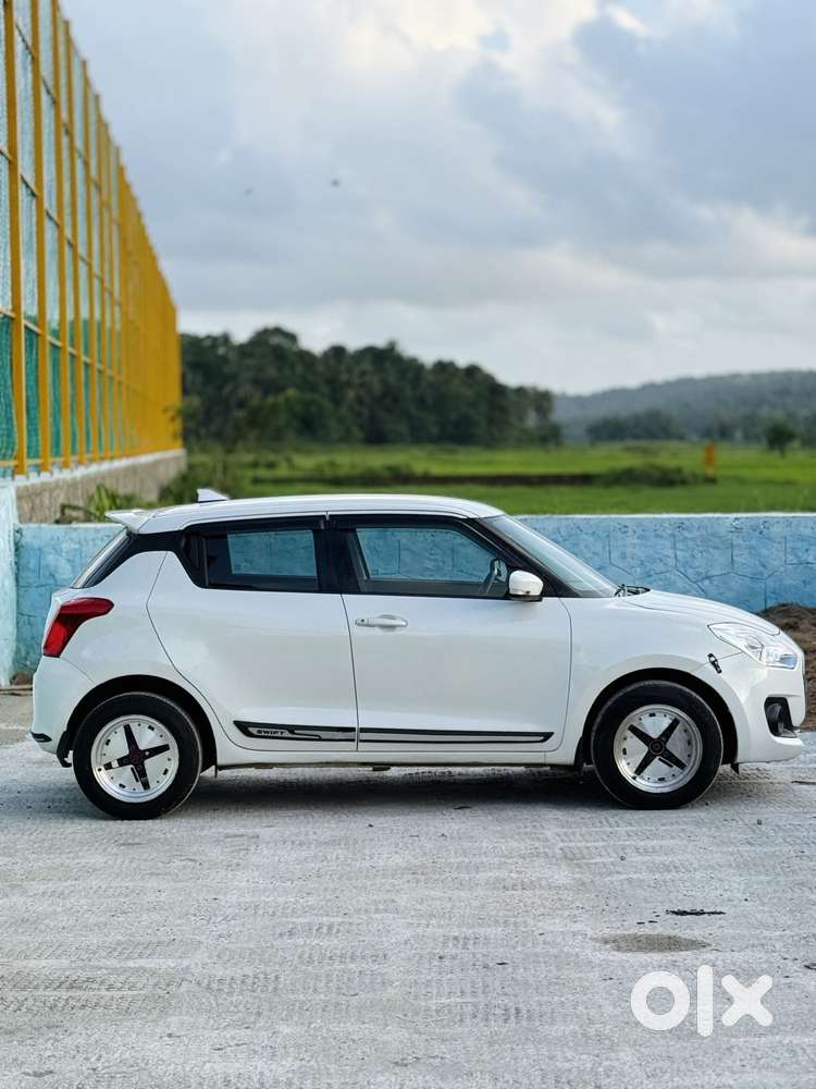 Maruti Suzuki Swift Vxi, 2018, Petrol