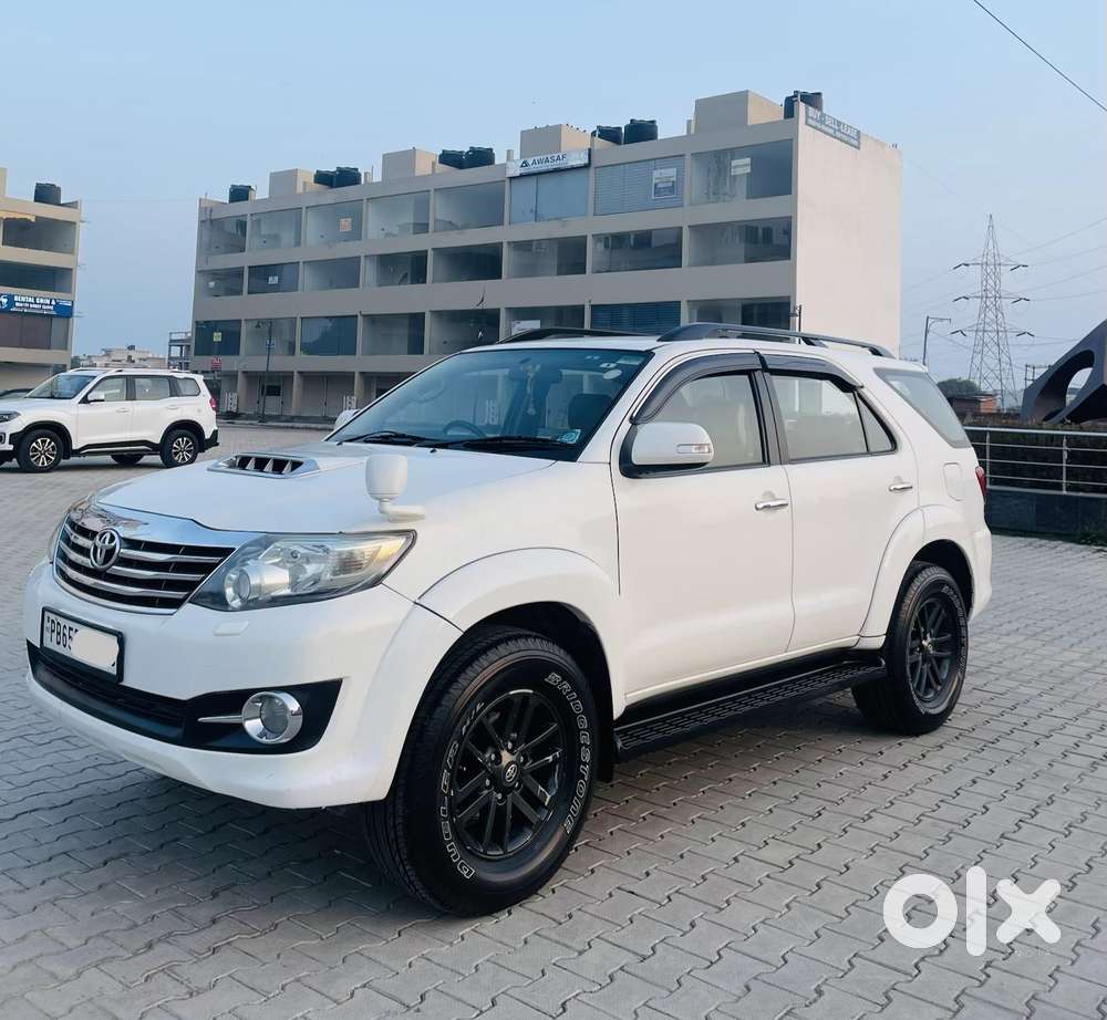 Toyota Fortuner 2011-2016 4x2 At, 2015, Diesel