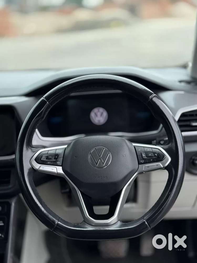 Volkswagen Taigun 1.0 Tsi Topline At, 2022, Petrol