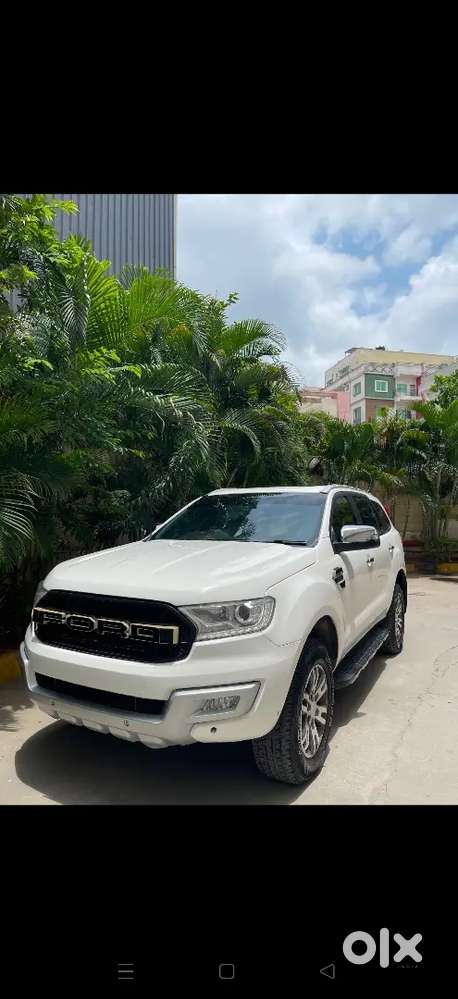 Ford Endeavour 3.2 Titanium 2016