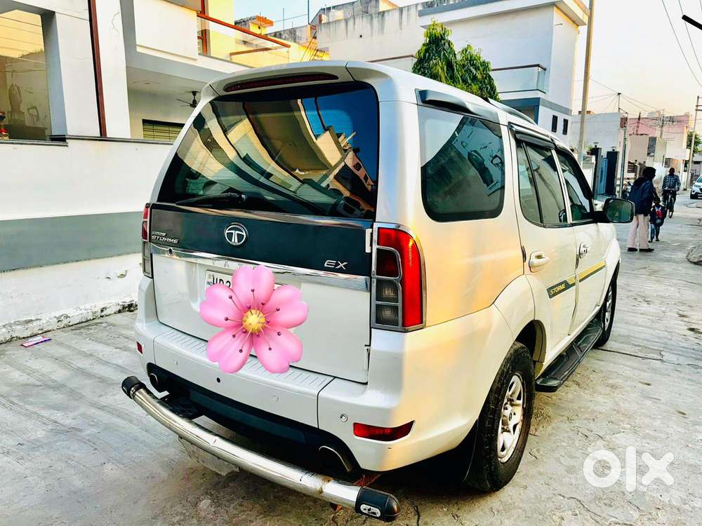 Tata Safari Storme 2012-2015 Explorer Edition, 2015, Diesel