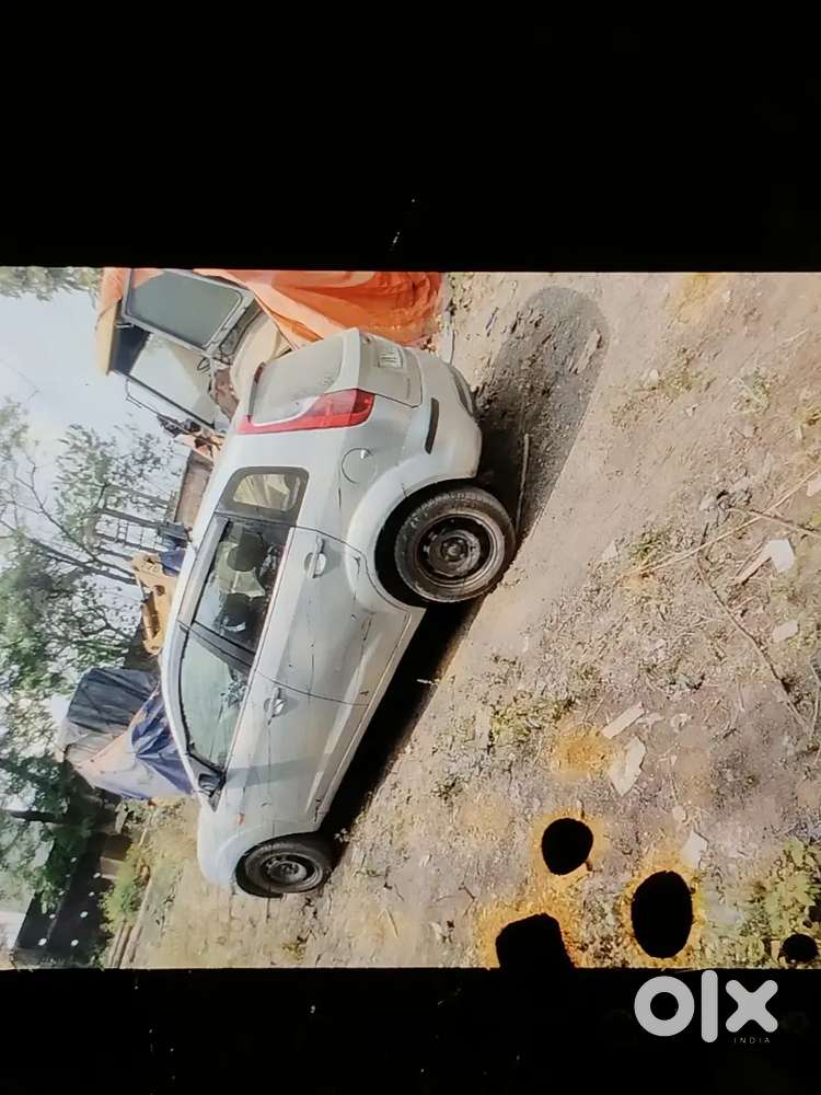 Ford Figo 2011 Petrol 100000 Km Driven