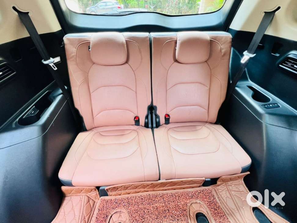 Mg Hector Plus Sharp Pro 1.5 Turbo Petrol Cvt 6 Str, 2023, Petrol