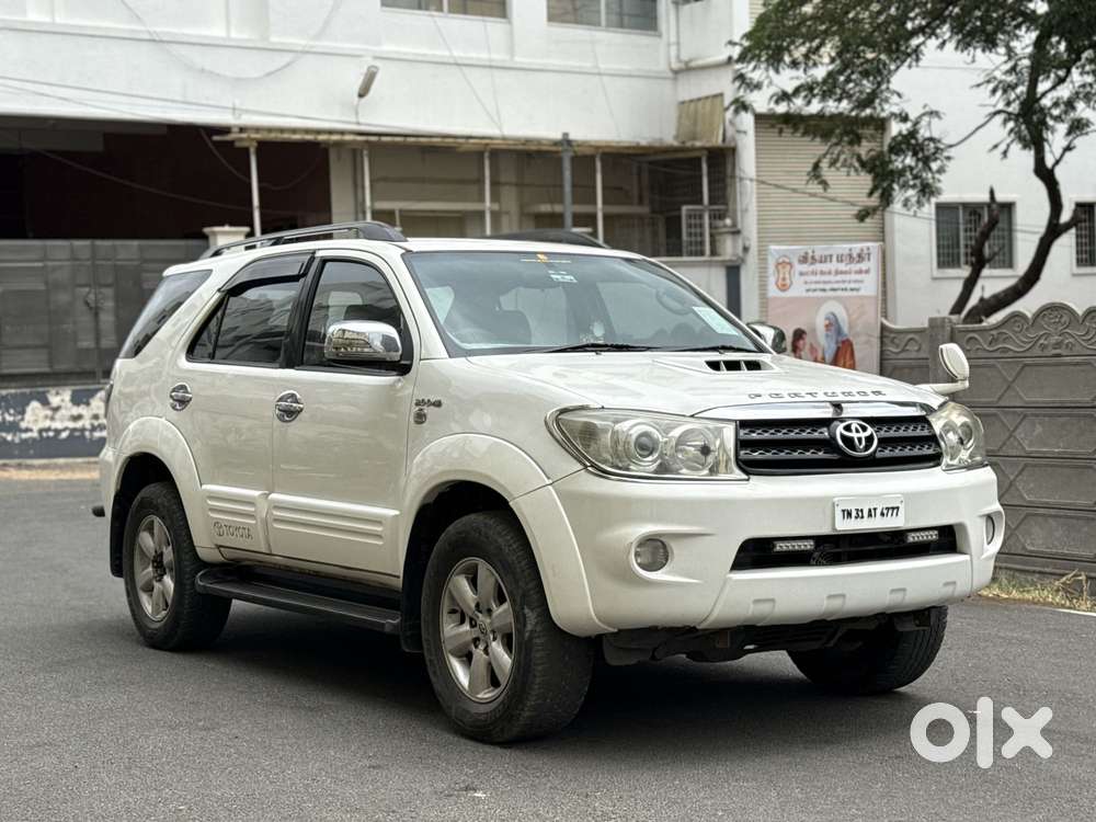 Toyota Fortuner 3.0 4x4 Manual, 2011, Diesel