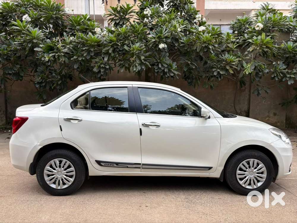 Maruti Suzuki Swift Dzire, 2021, Petrol