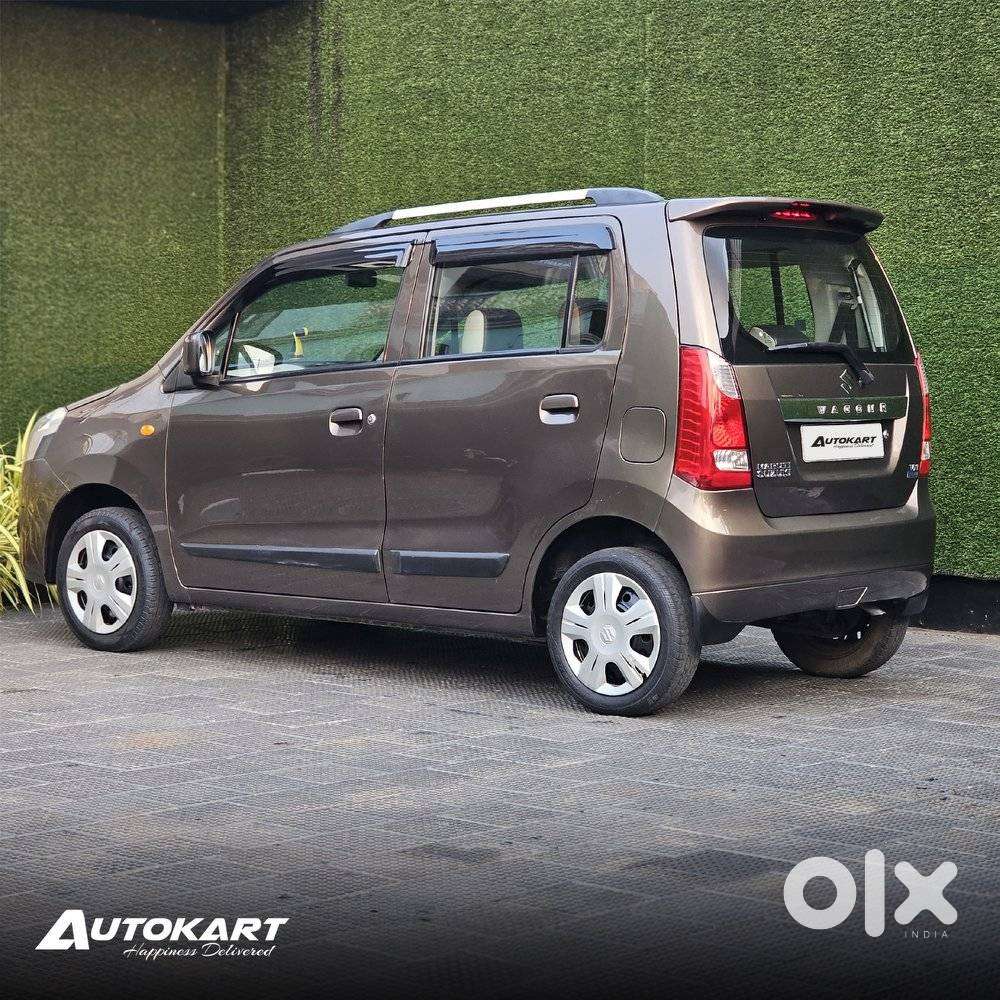 Maruti Suzuki Wagon R Vxi Amt1.2, 2017, Petrol