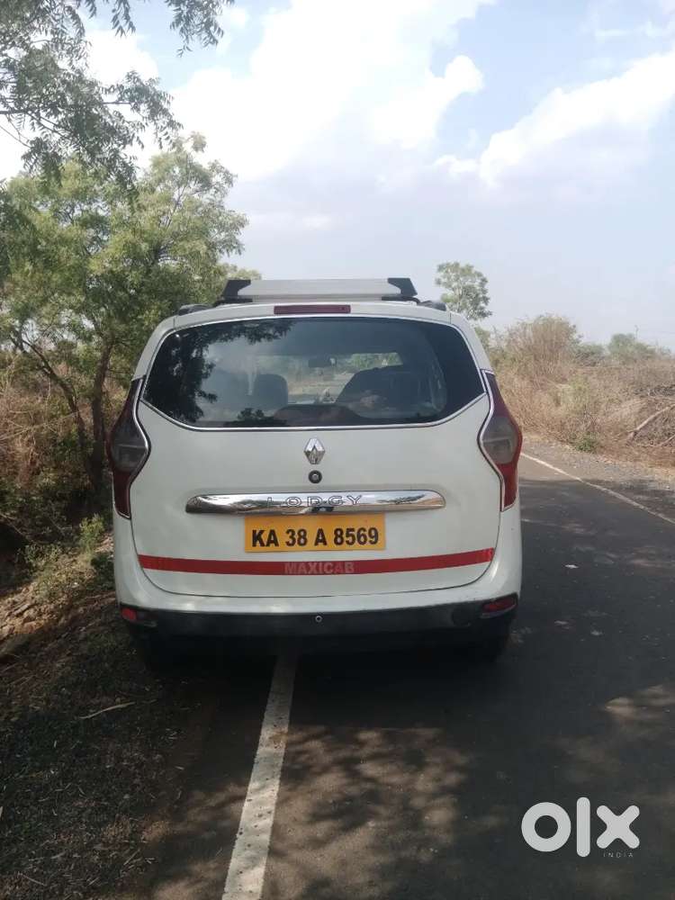 Renault Lodgy 2017 Diesel 250000 Km Driven