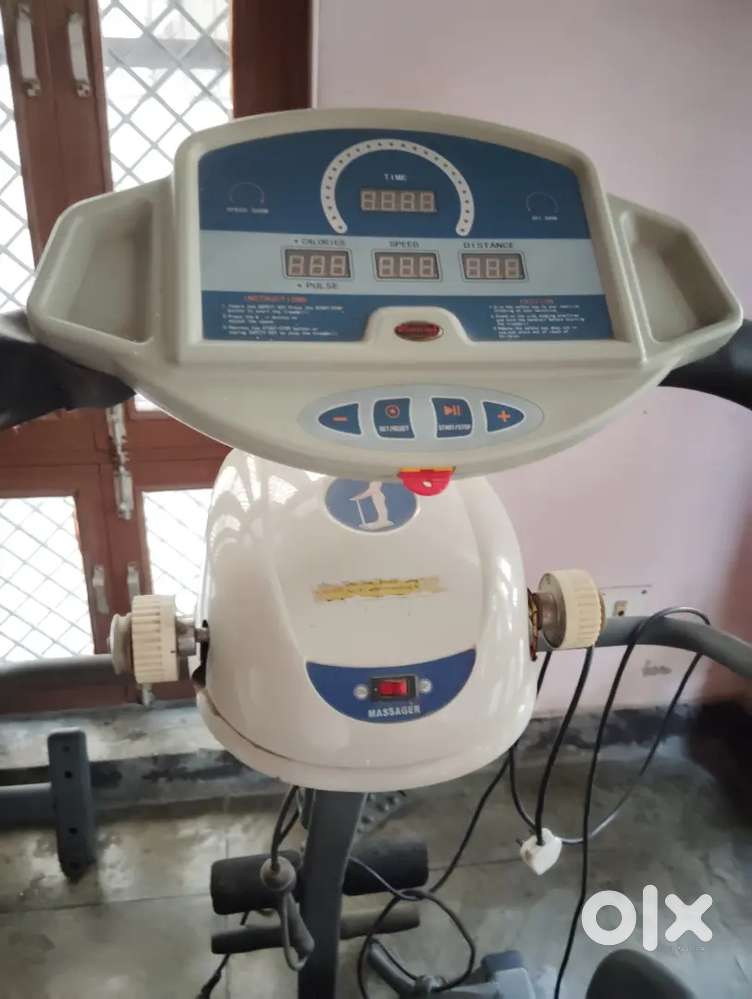 Pro Bodyline Motorized Treadmill with Massager & Sit-Up Bar- excellent
