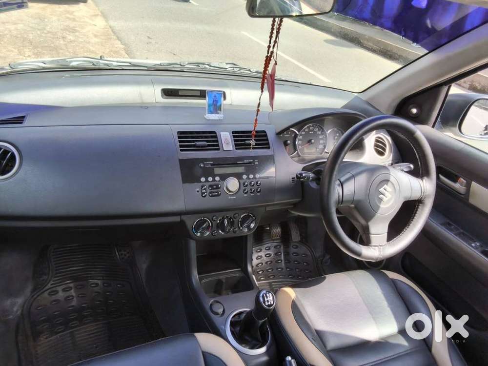 Maruti Suzuki Dzire 1.2 Vxi, 2011, Petrol
