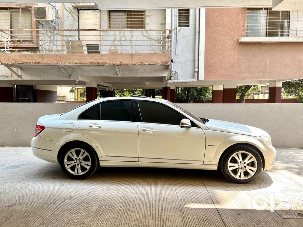 Mercedes-benz C-class 2011 Petrol 70000 Km Driven