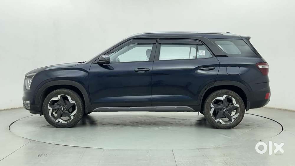 Hyundai Alcazar Platinum 7 Str 1.5 Turbo Petrol Adventure, 2023, Pet..