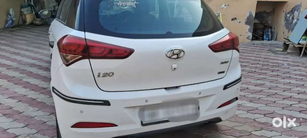 Hyundai I20 2017 Diesel 100000 Km Driven