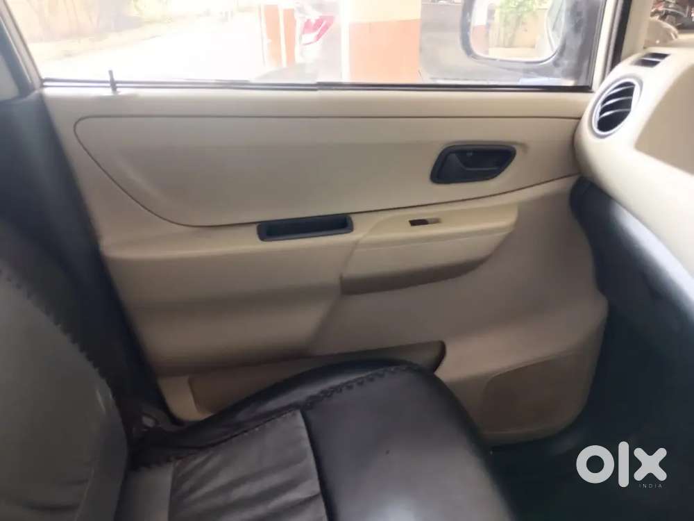 Maruti Suzuki Zen Estilo 2009 Vxi(p) 84000 Km, Lcd Screen, Reverse Cam