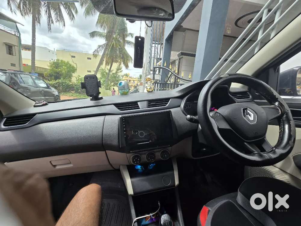 Renault Triber 2021 Petrol Showroom Maintained..