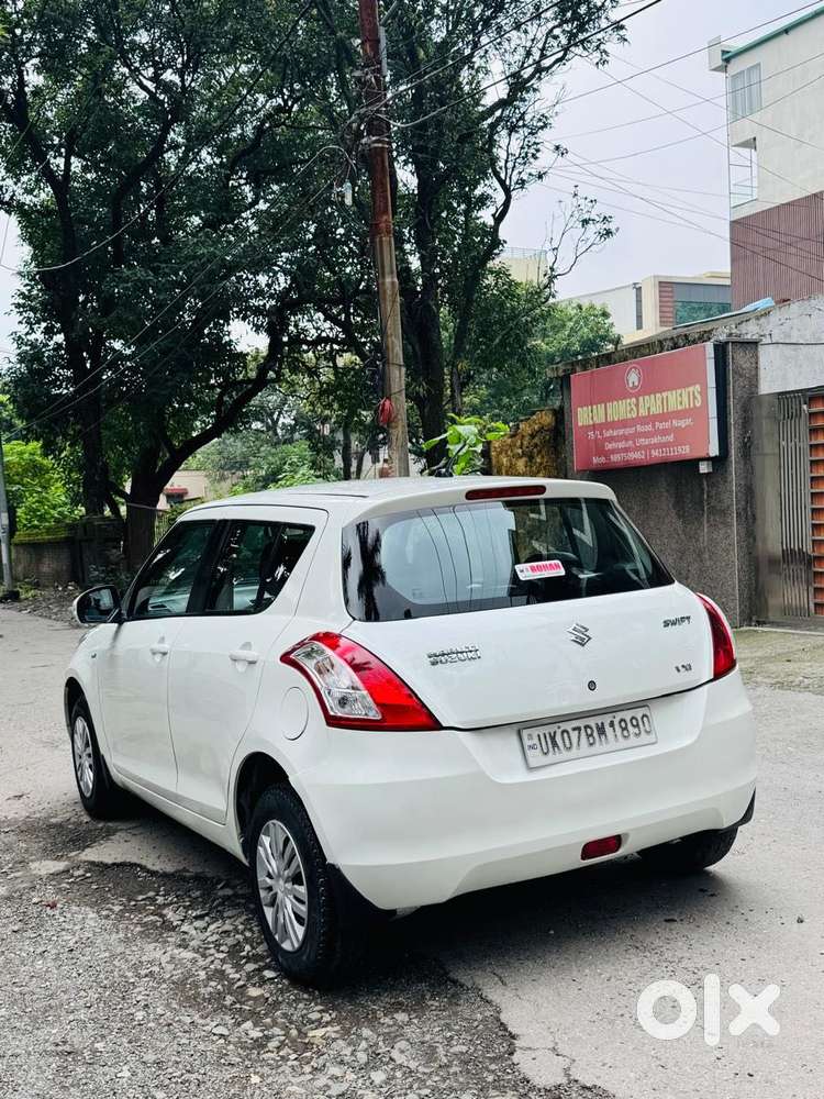 Maruti Suzuki Swift Vxi Optional, 2015, Petrol
