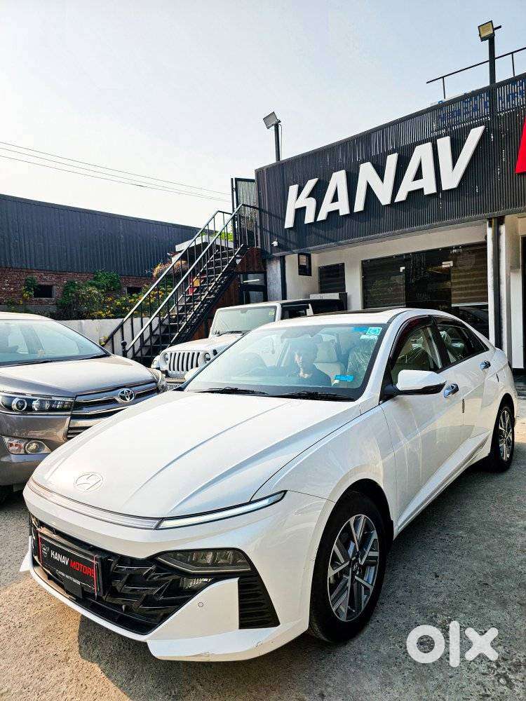 Hyundai Verna 1.5 Sx (o) Vtvt Ivt, 2023, Petrol