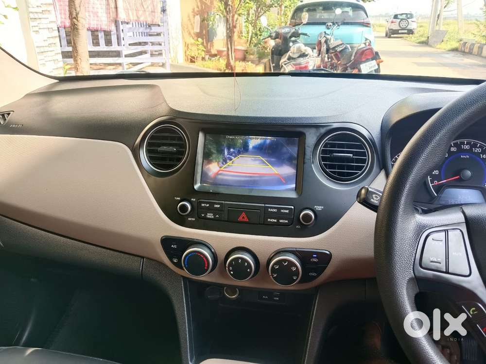 Hyundai Grand I10 Sportz 2018 Petrol