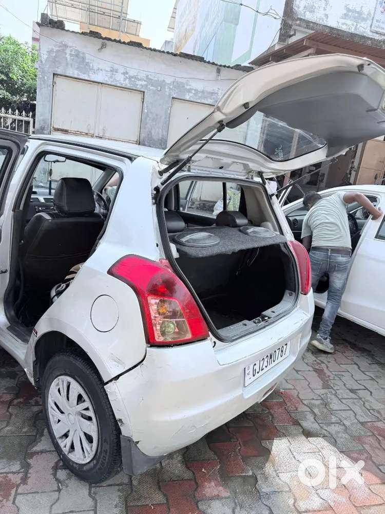 Maruti Suzuki Swift 2009 Petrol 120000 Km Driven