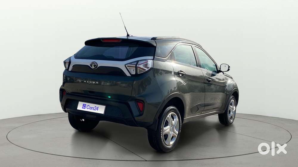 Tata Nexon 1.2 Revotron Xm (s), 2022, Diesel