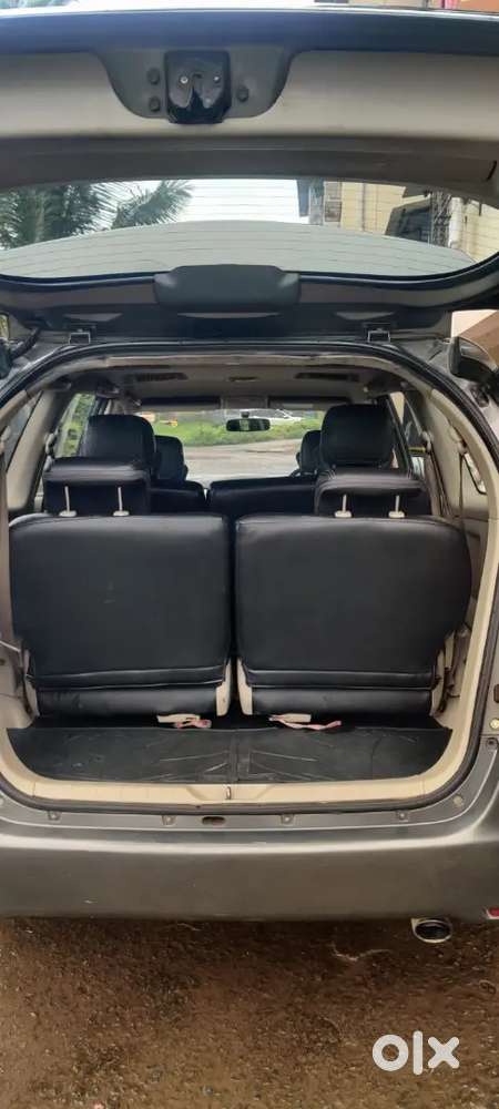 Toyota Innova 2012 November