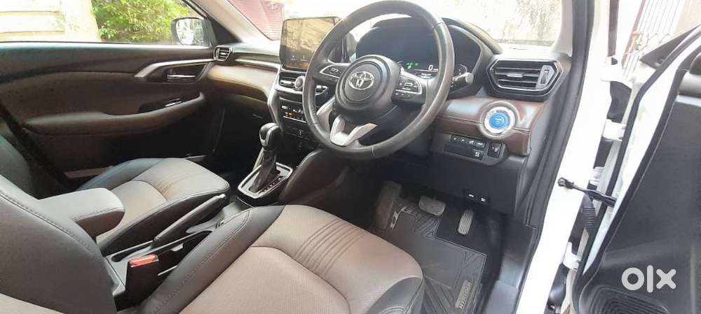 Toyota Urban Cruiser Hyryder 1.5 V Hybrid, 2025, Petrol