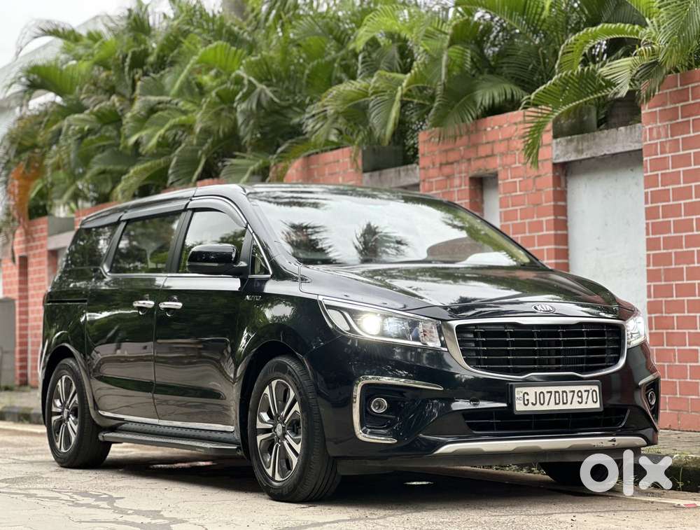 Kia Carnival Premium, 2021, Diesel
