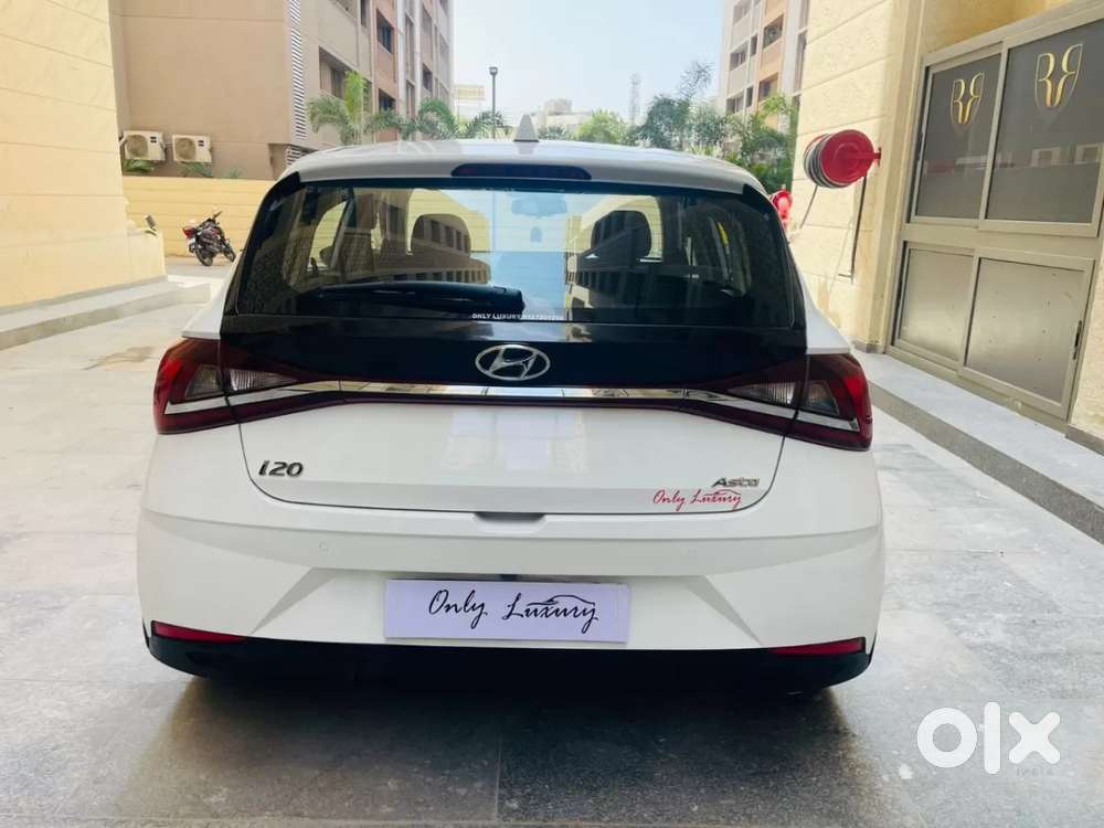 Hyundai I20 Asta (o) 1.0 Turbo Dct, 2023, Petrol