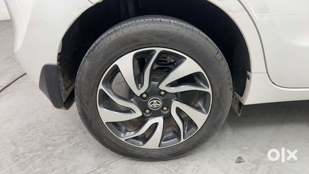 Toyota Glanza V Cvt, 2019, Petrol