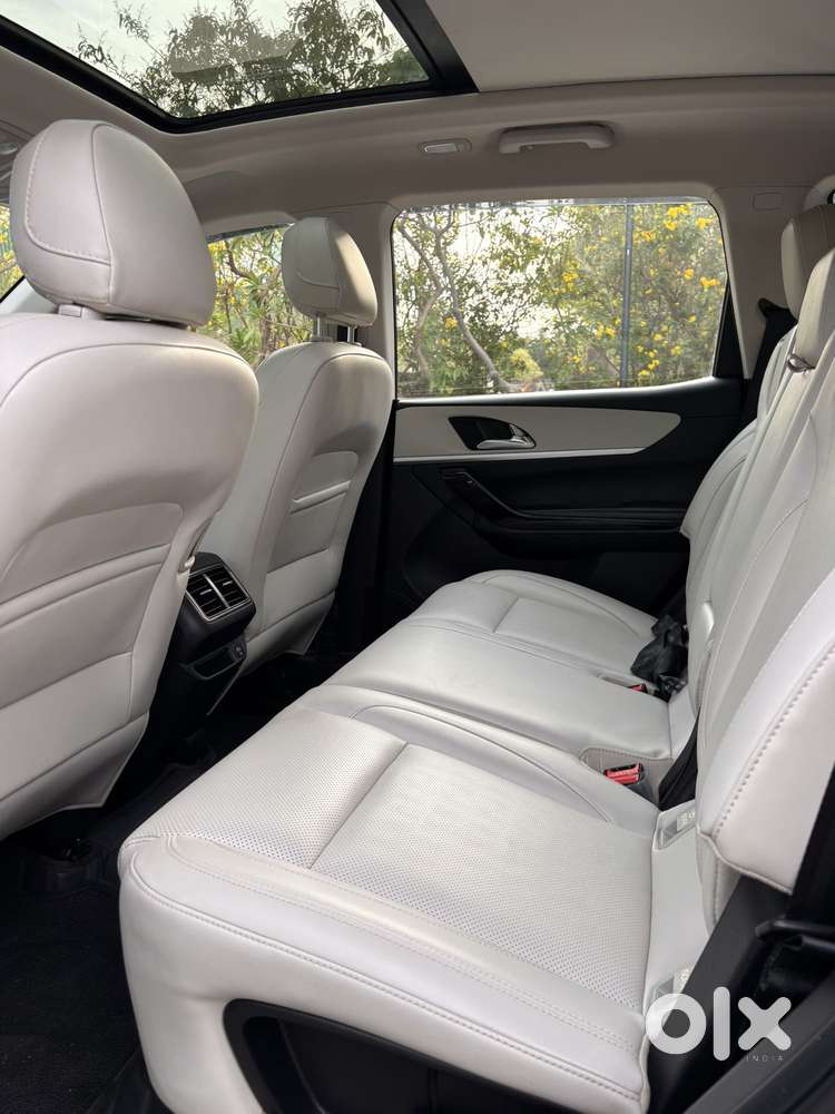 Mahindra Xuv700 2.2 Ax 7 Diesel Mt Str, 2024, Diesel