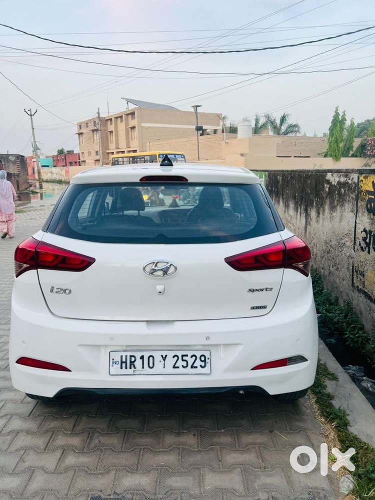 Hyundai Elite I20 2015 Diesel 70000 Km Driven