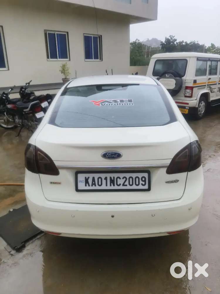 Ford Fiesta 2013 Diesel 117000 Km Driven