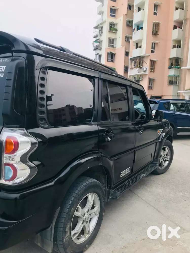 Mahindra Scorpio 2015