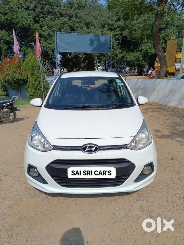 Hyundai Grand I10 2013-2016 Asta, 2016, Petrol