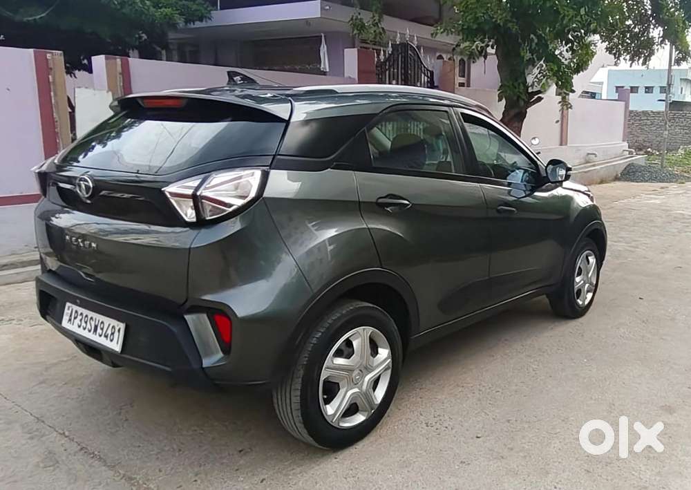 Tata Nexon 1.2 Revotron Xma Amt, 2023, Petrol