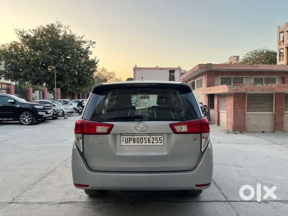 Innova Crysta For Sale-excrllent Condition