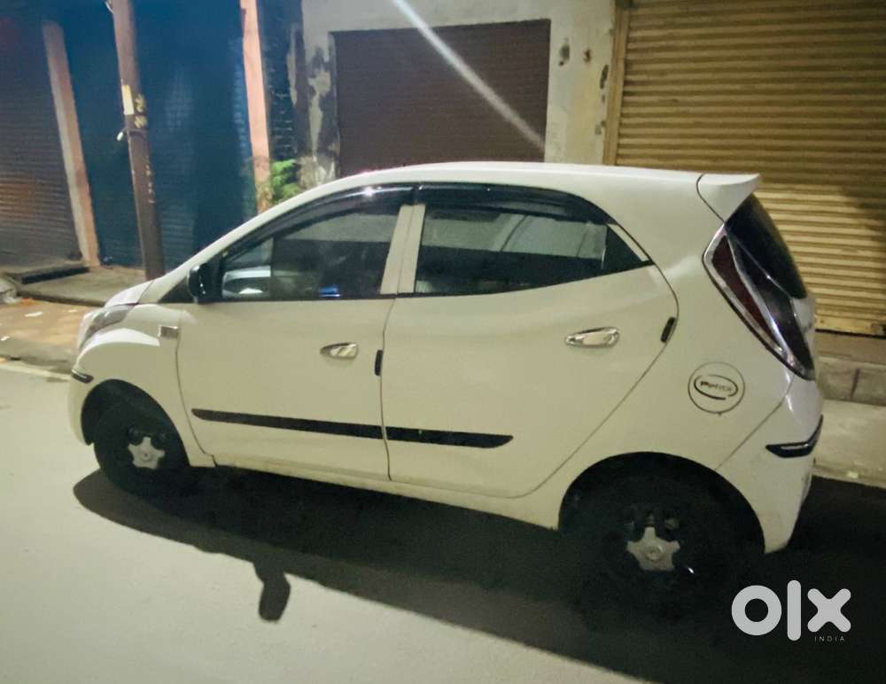 Loc. Tranfer 28.dec Hyundai Eon Petrol Manual 2016 Variant Era +