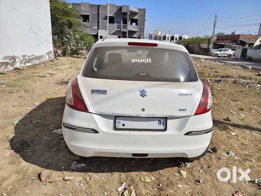 Maruti Swift Vxi Cng Year 2017