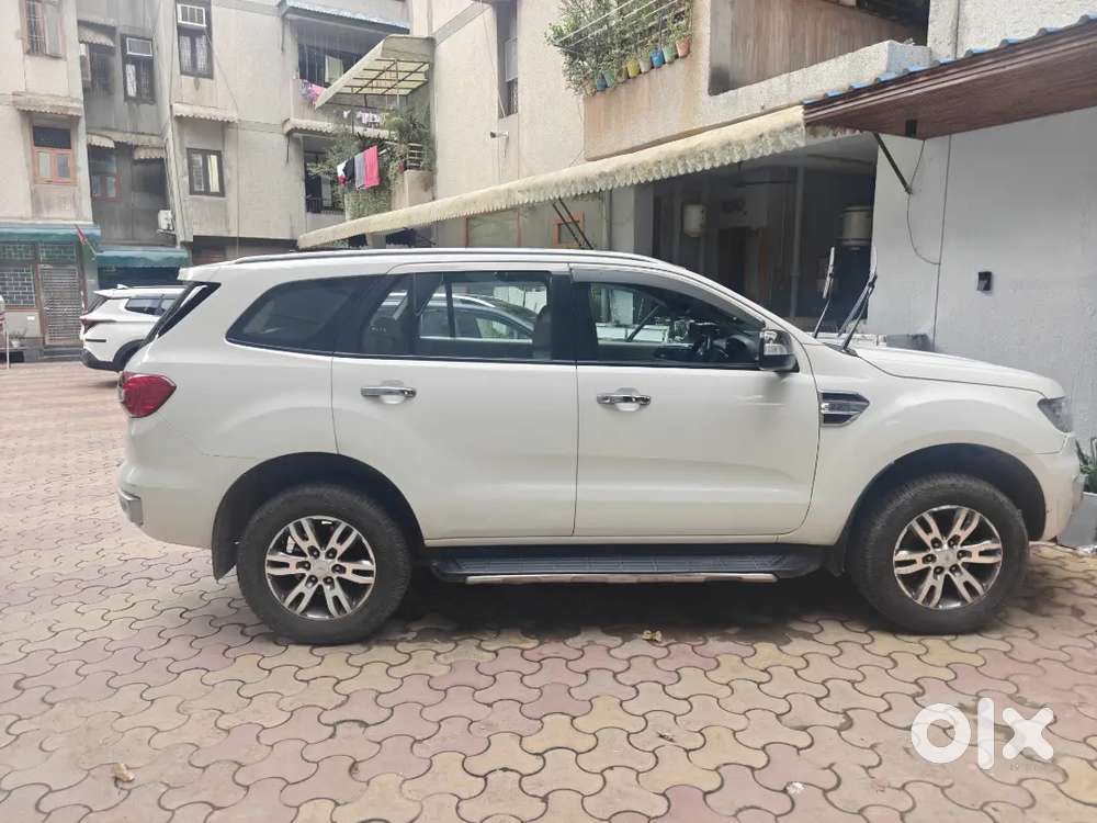 Ford Endeavour 2.2 Titanium 4x2 At | 2018 | Single Owner |