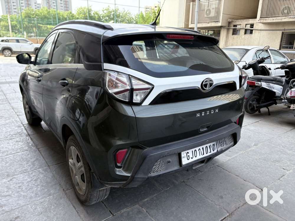 Tata Nexon 1.5 Revotorq Xm (s), 2021, Petrol