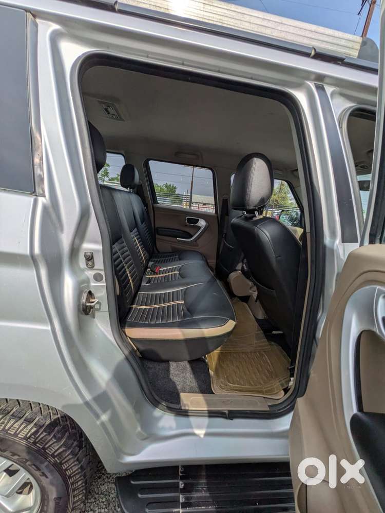 Mahindra Tuv 300 Mhawk100 T8, 2017, Diesel