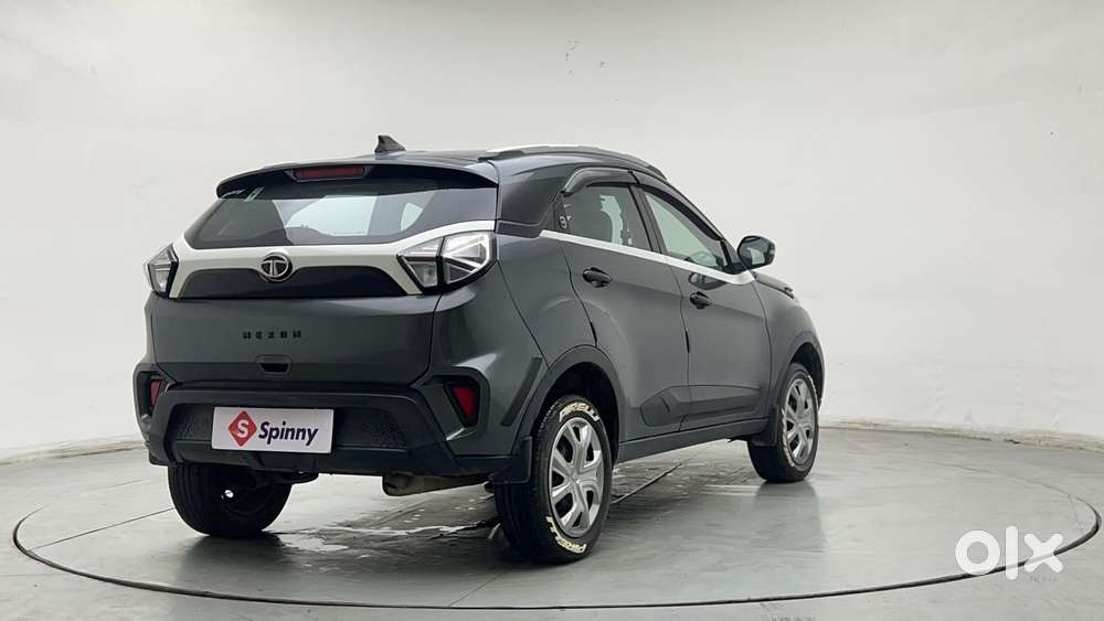 Tata Nexon 1.2 Revotron Xm (s), 2023, Petrol