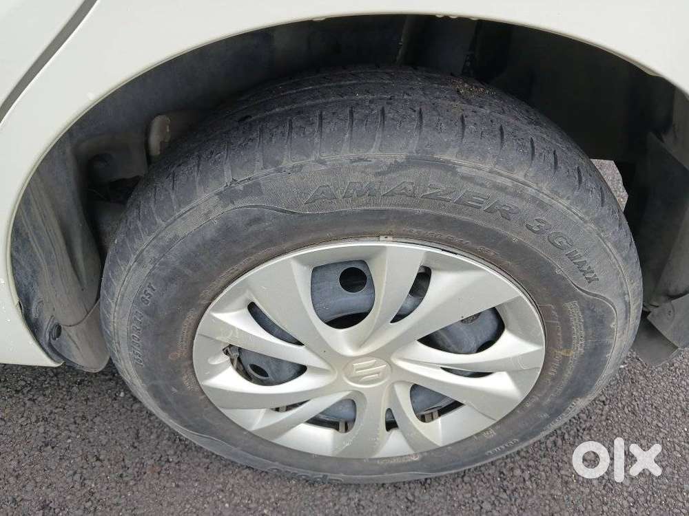 Maruti Suzuki Swift Amt Vxi, 2020, Petrol